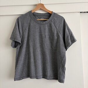 Madewell Short-Sleeve Pocket Tee in Heather Charcoal